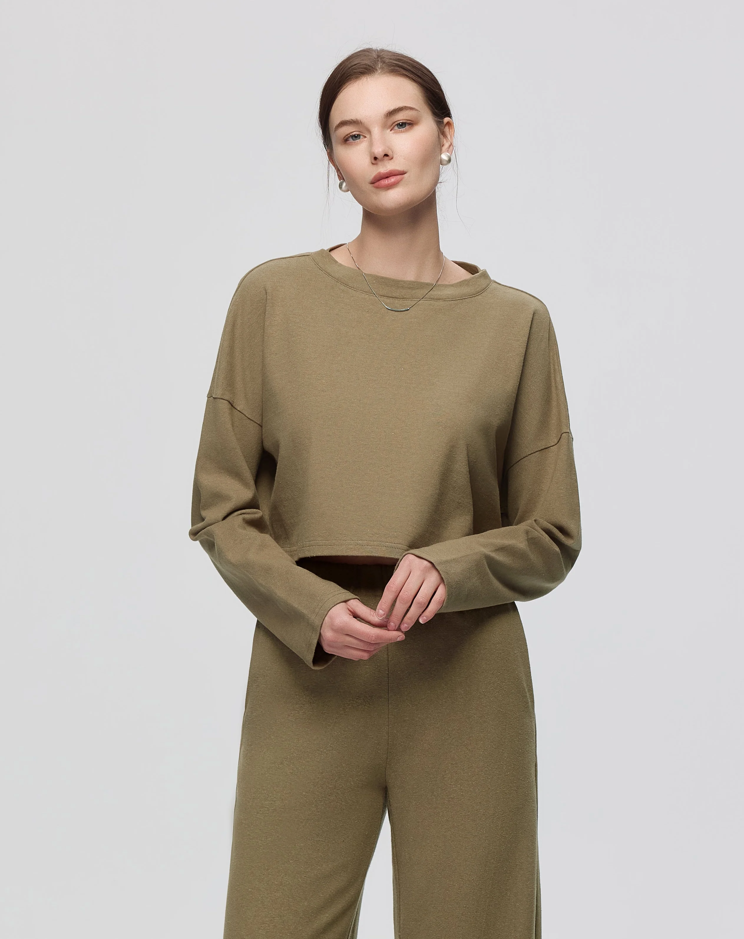 Aera Boxy Sweater - Image 3