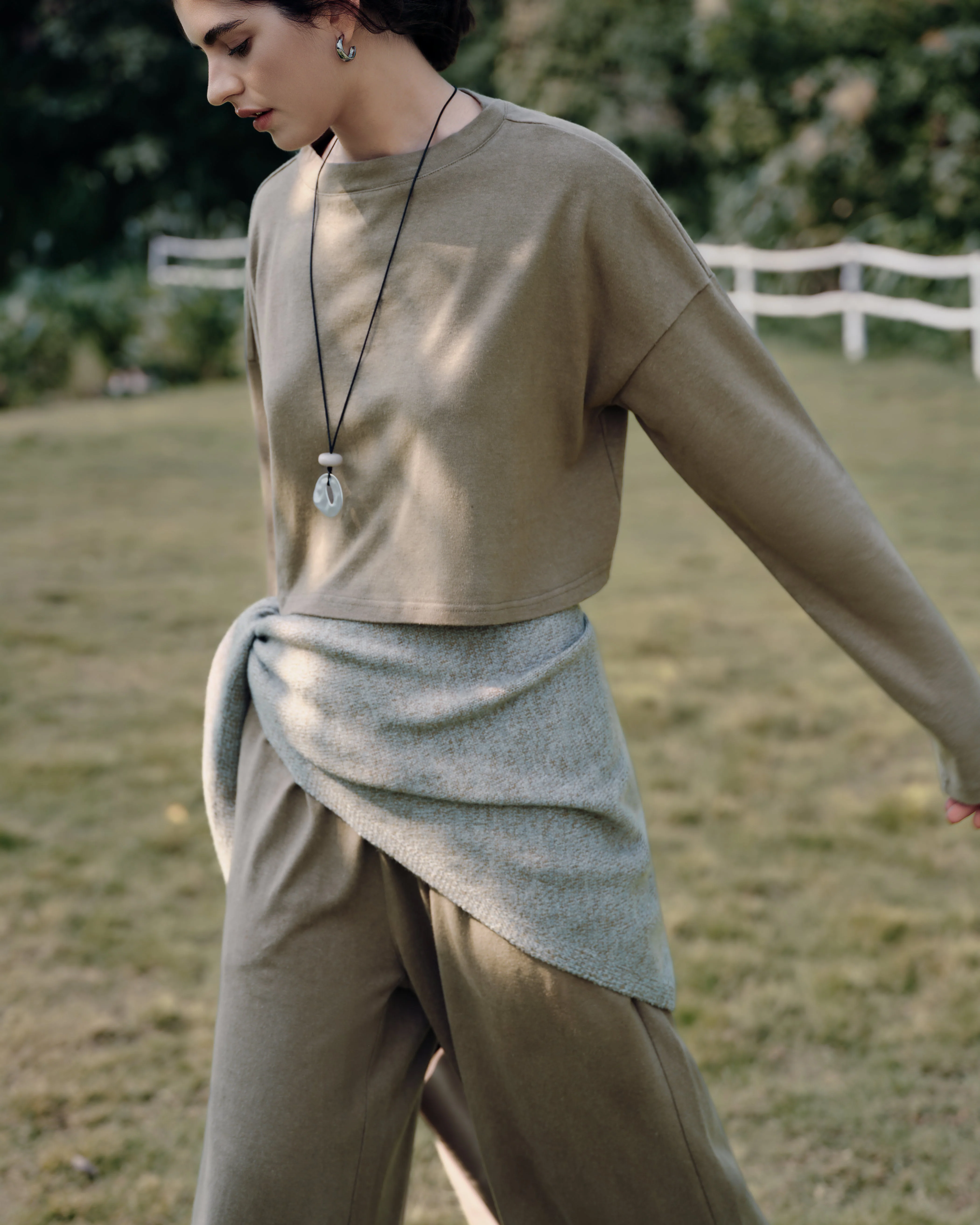 Aera Boxy Sweater - Image 4