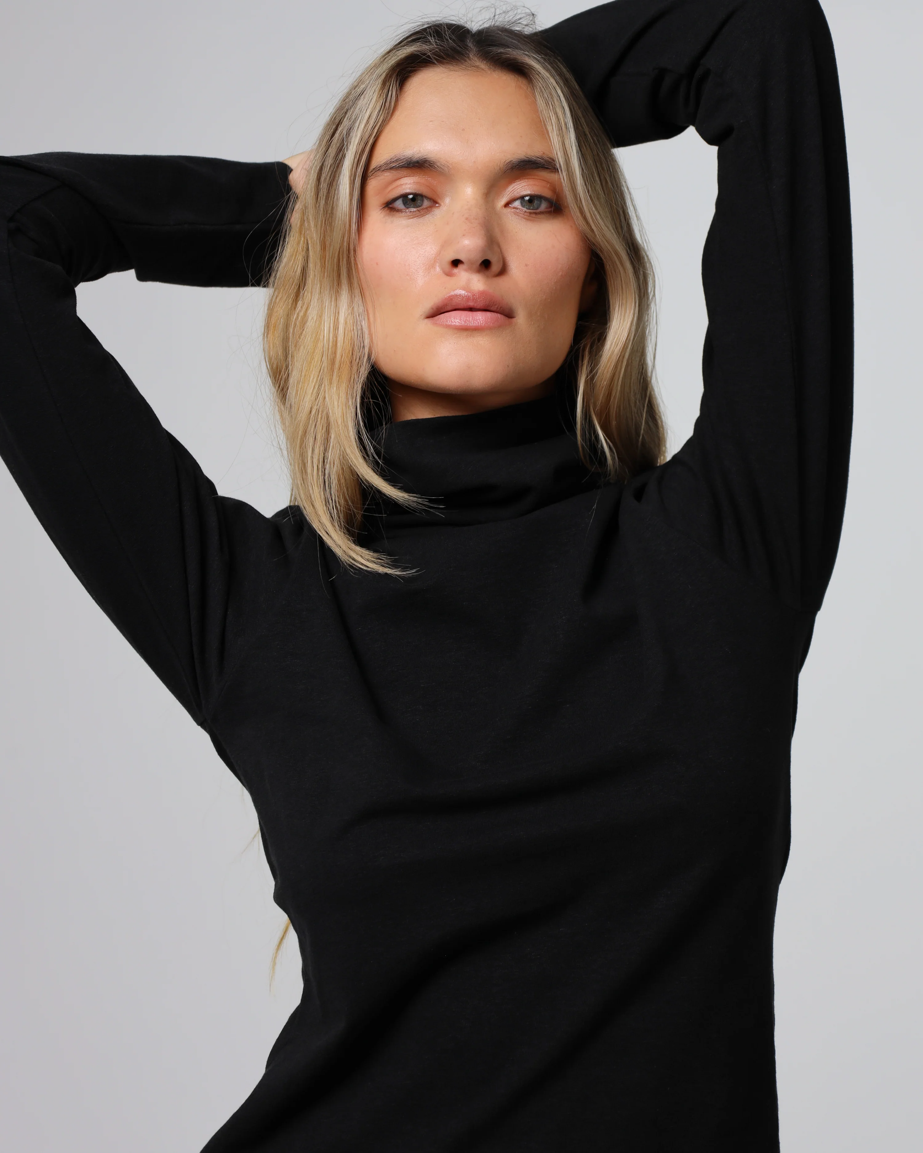 Hemp Essentials Mockneck - Image 4