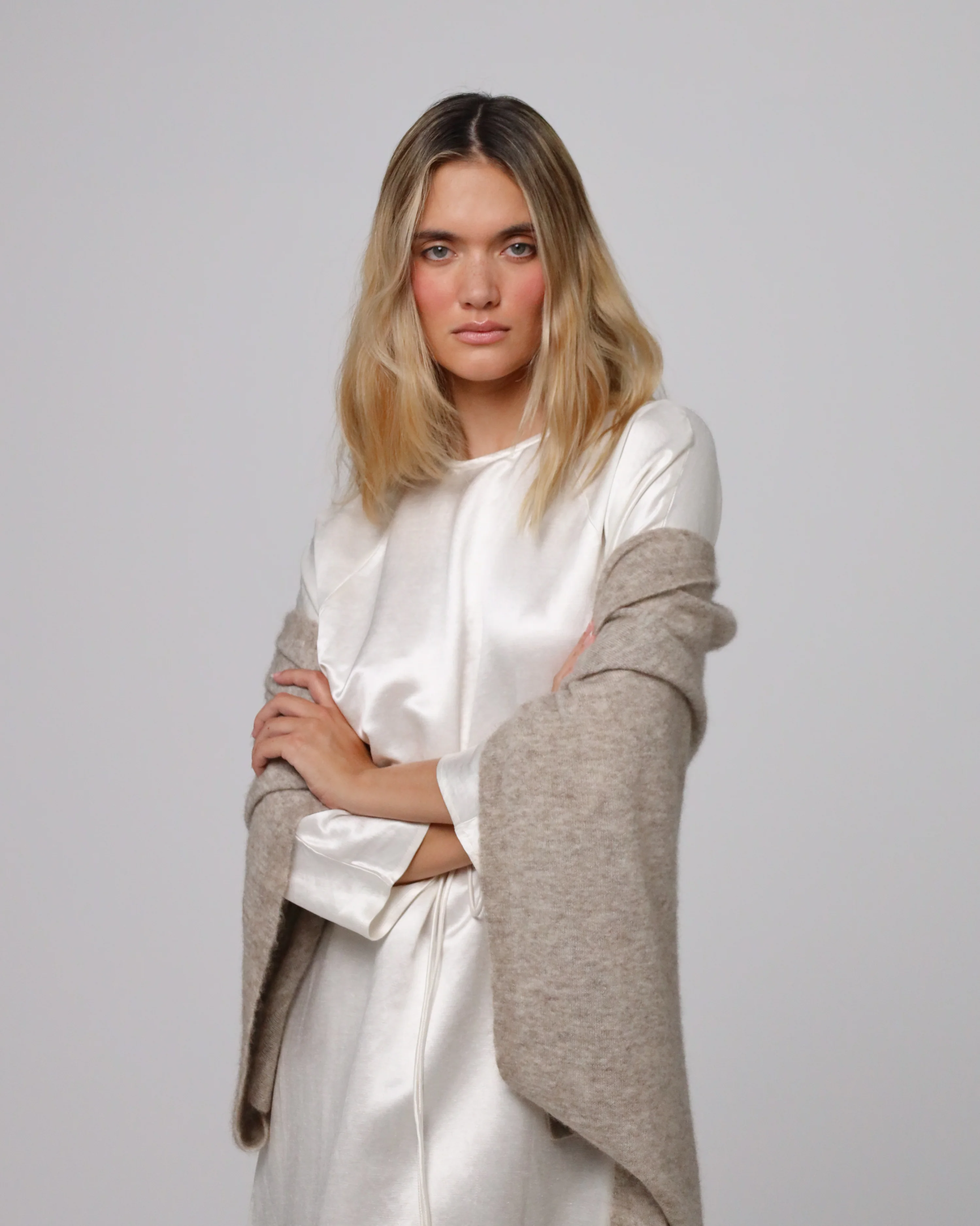 Juana Cashmere Cape - Image 4